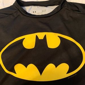 UnderArmor Batman logo - Men’s compression shirt - sz Large - EUC